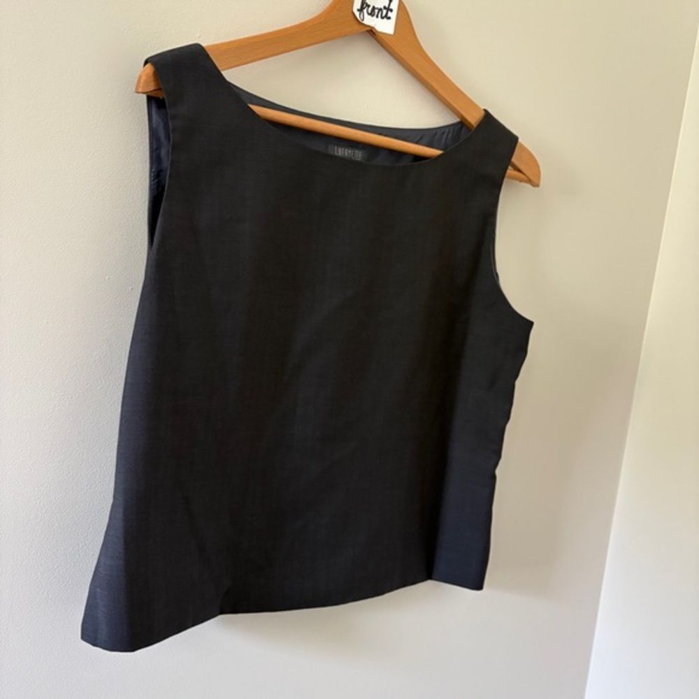 Lafayette 148 New York Charcoal Gray Fitted Sleeveless Top Women's sz 10 preworn